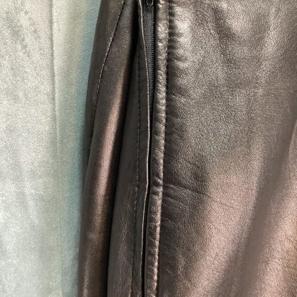 VINTAGE Danier Black Leather Pants - Picture 4 of 10